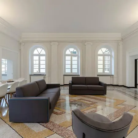Joivy Elegant Flat For 7, In The Heart Of Genoa Apartment Exterior photo