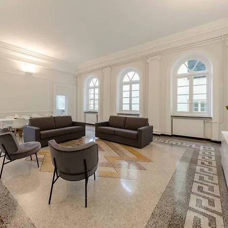 Joivy Elegant Flat For 7, In The Heart Of Genoa Apartment Exterior photo