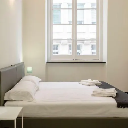 Joivy Elegant Flat For 7, In The Heart Of Genoa Apartment Exterior photo