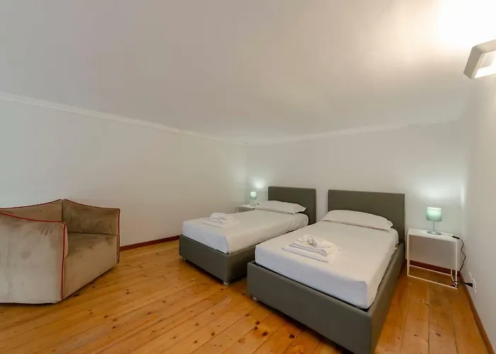 Joivy Elegant Flat For 7, In The Heart Of Genoa