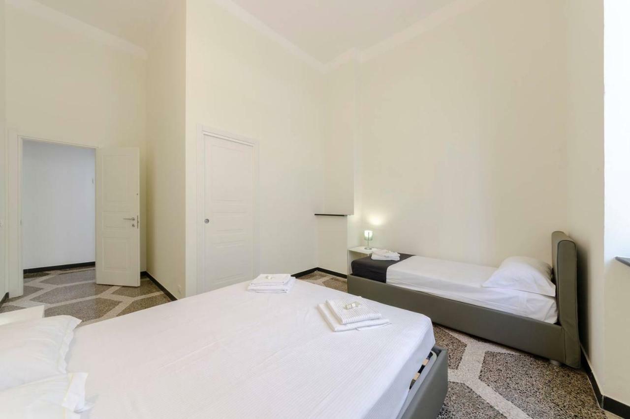 Joivy Elegant Flat For 7, In The Heart Of Apartment Genua